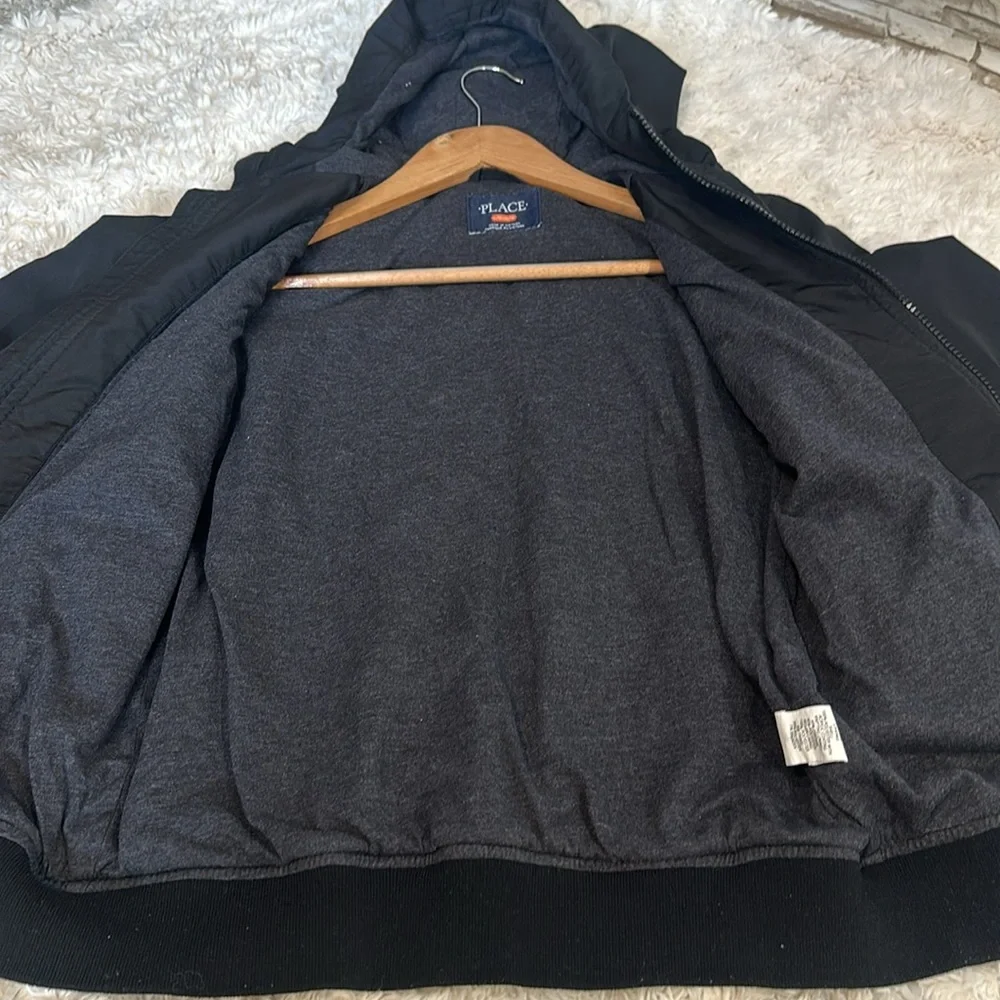 The Children’s Place Boys L 10/12 Windbreaker Black Jacket
